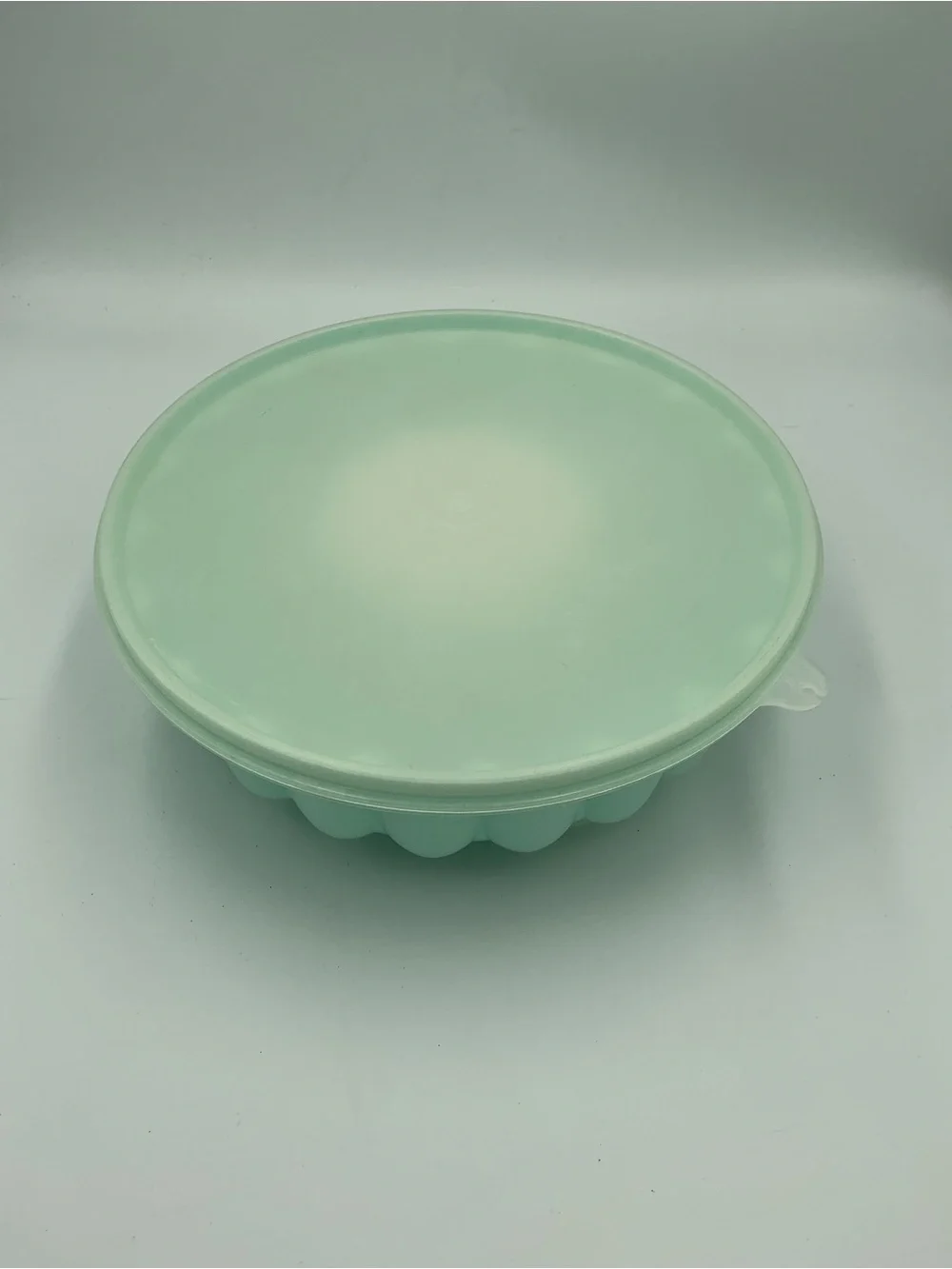 Vintage Tupperware Jel-N-Serve Jello Mold Mint Green 1202 with Star Insert Lid